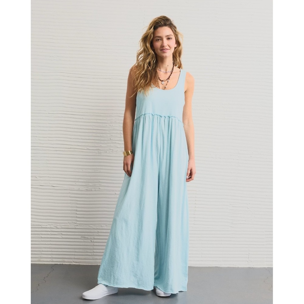 American Eagle Women Light Blue Wide Leg Scoop Neck Tie Back Jumpsuit Size M